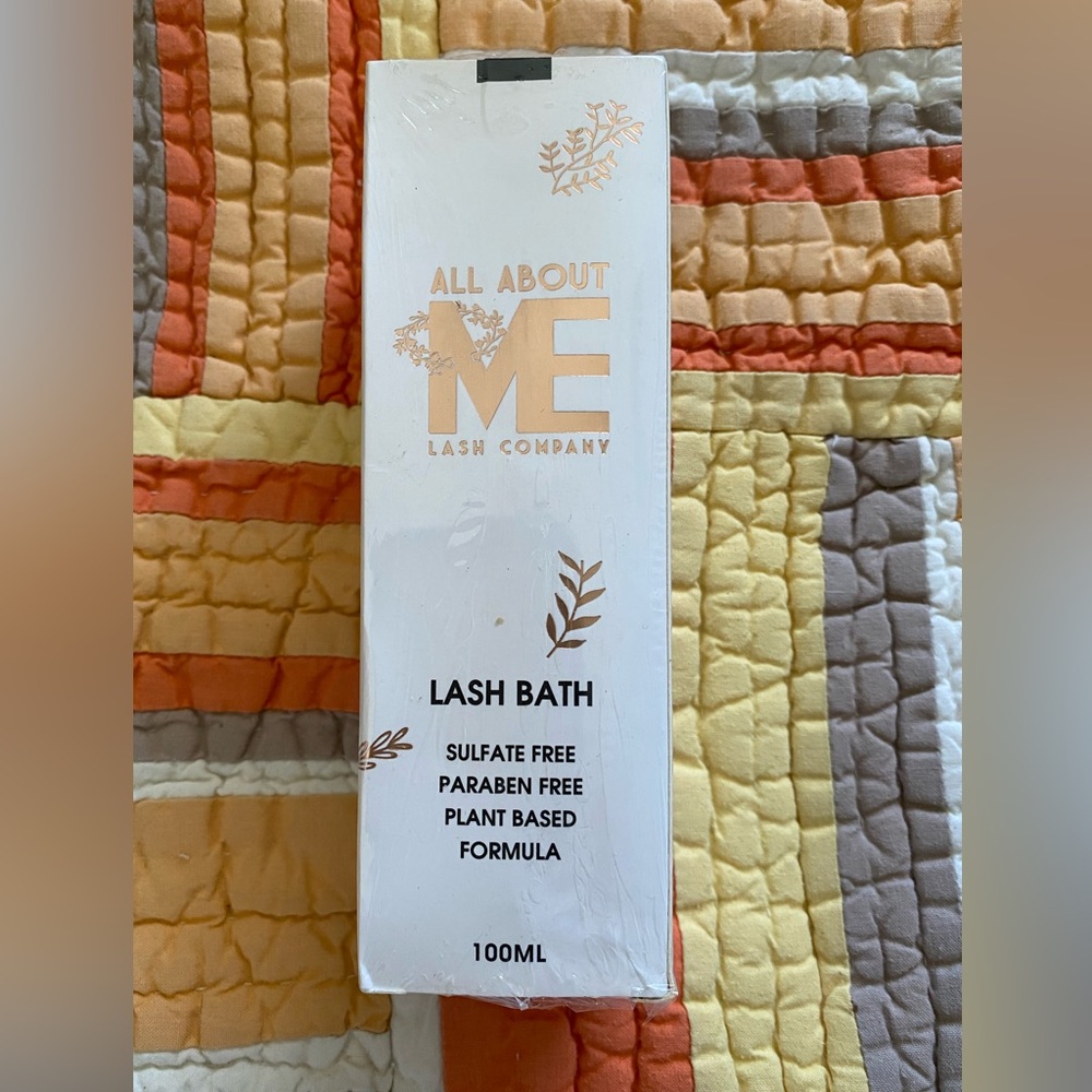 All About Me Lash Bath 100ml